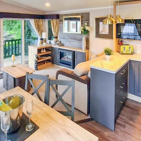South Lakeland Leisure Village Hornby  Bagian luar foto