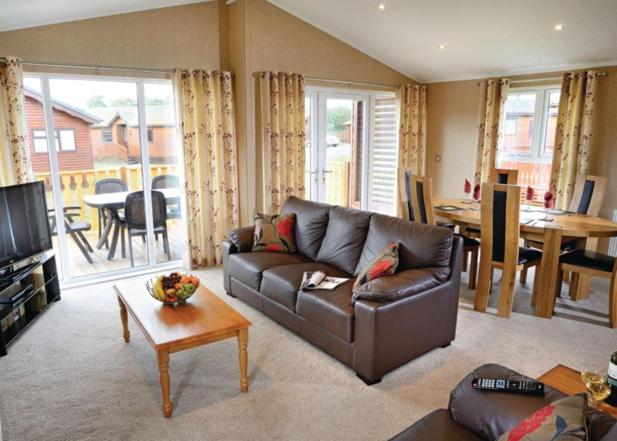South Lakeland Leisure Village Hornby  Bagian luar foto