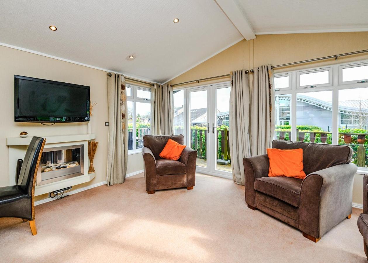 South Lakeland Leisure Village Hornby  Bagian luar foto