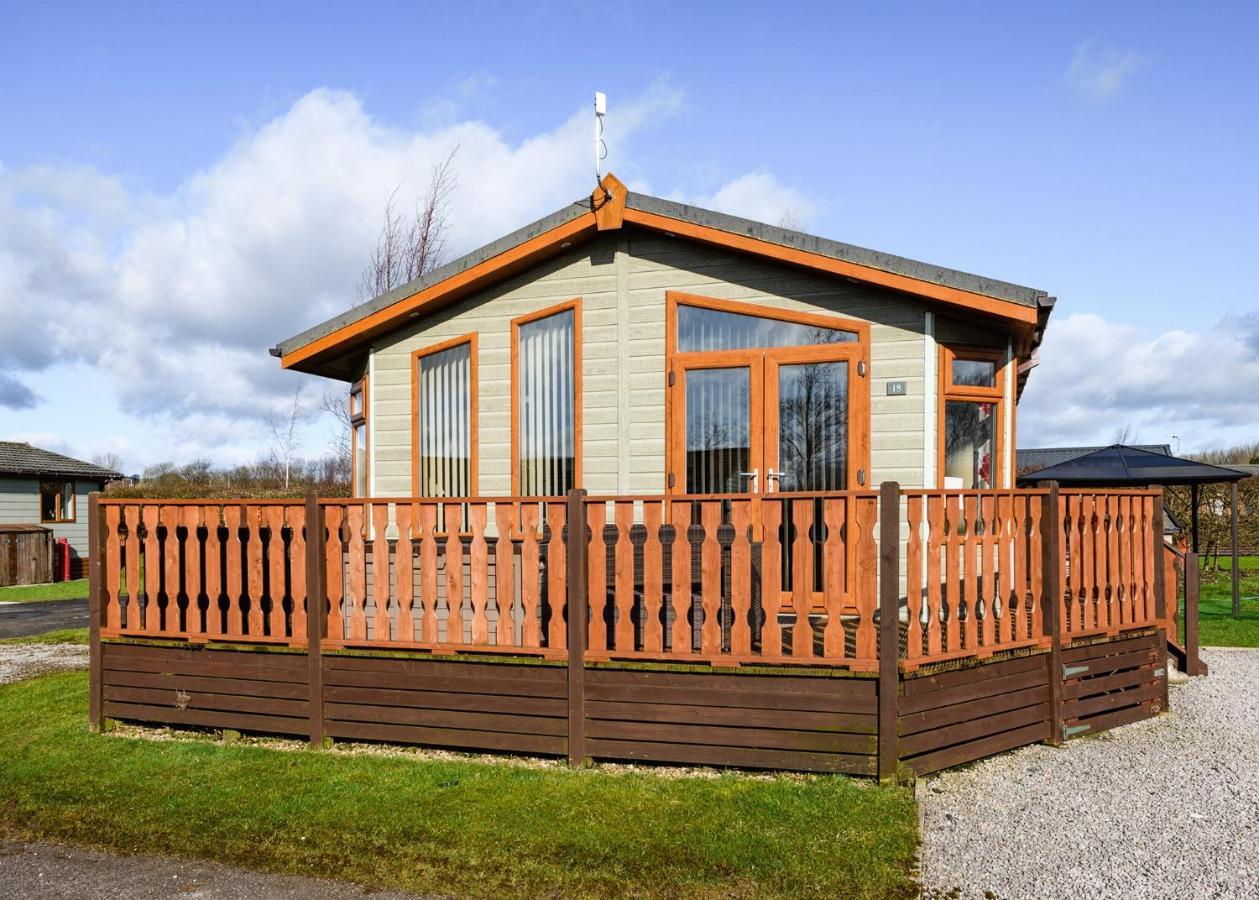 South Lakeland Leisure Village Hornby  Bagian luar foto